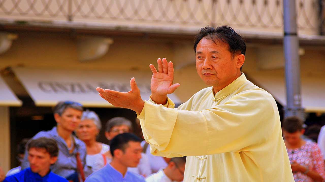 10 Ways to Experience QiGong Health and Well-being